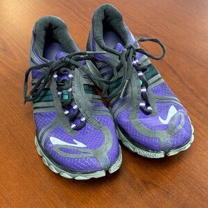 Brooks Pure Cadence Women's Athletic Shoes in Purple and Gray Size 8.5
